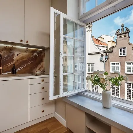 Old Town Center Mariacka