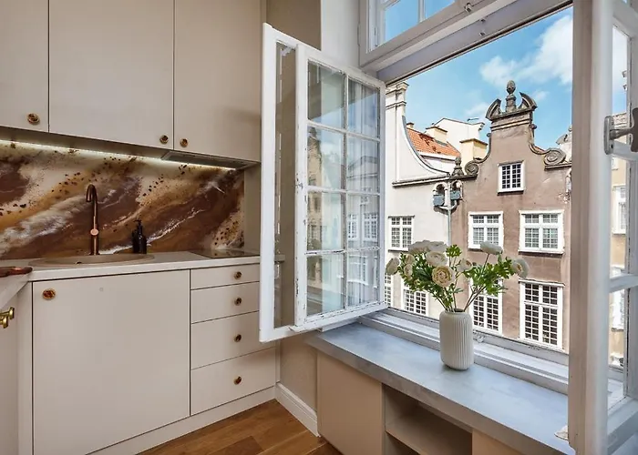 Old Town Center Mariacka